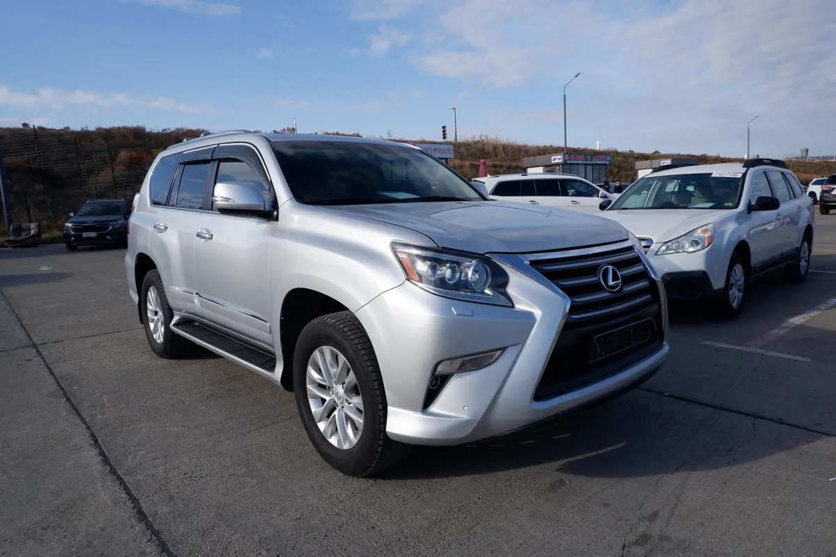 Lexus GX 460 - фото 1