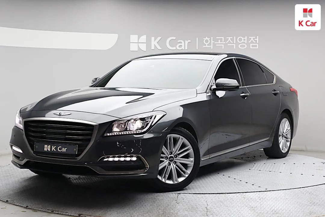 Genesis G80 - фото 1