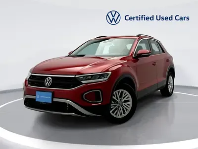 Volkswagen T-Roc - фото 1