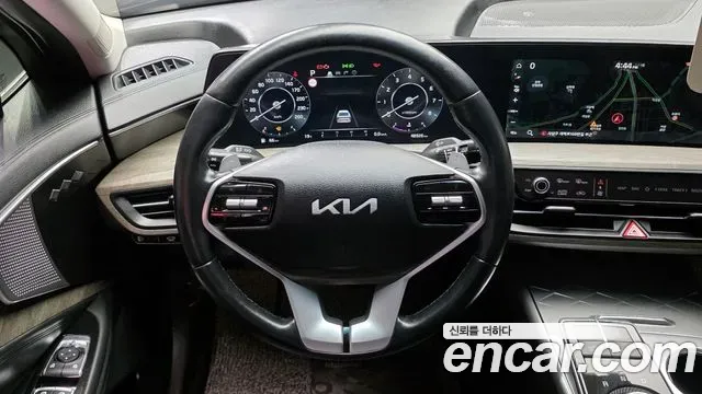 Kia K8 - фото 1