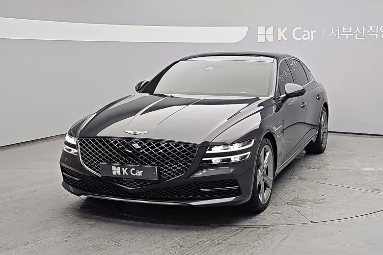 Genesis G80 - фото 1