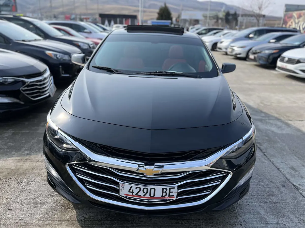 Chevrolet Malibu - фото 1