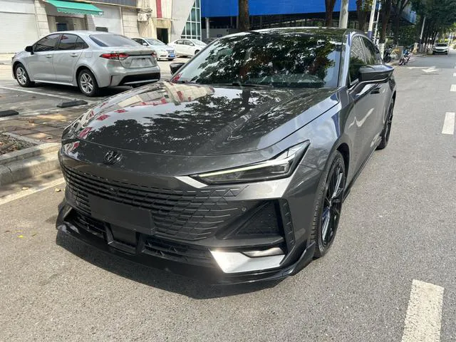 Changan UNI-V - фото 1