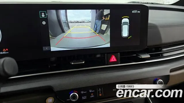 Kia Canival - фото 1