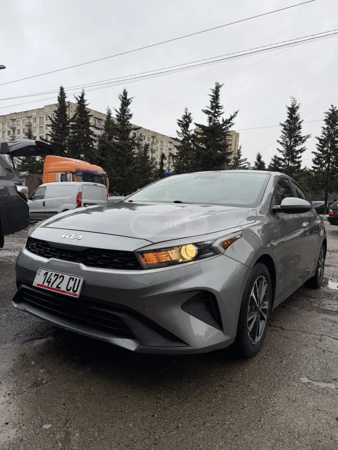 Kia Forte - фото 1