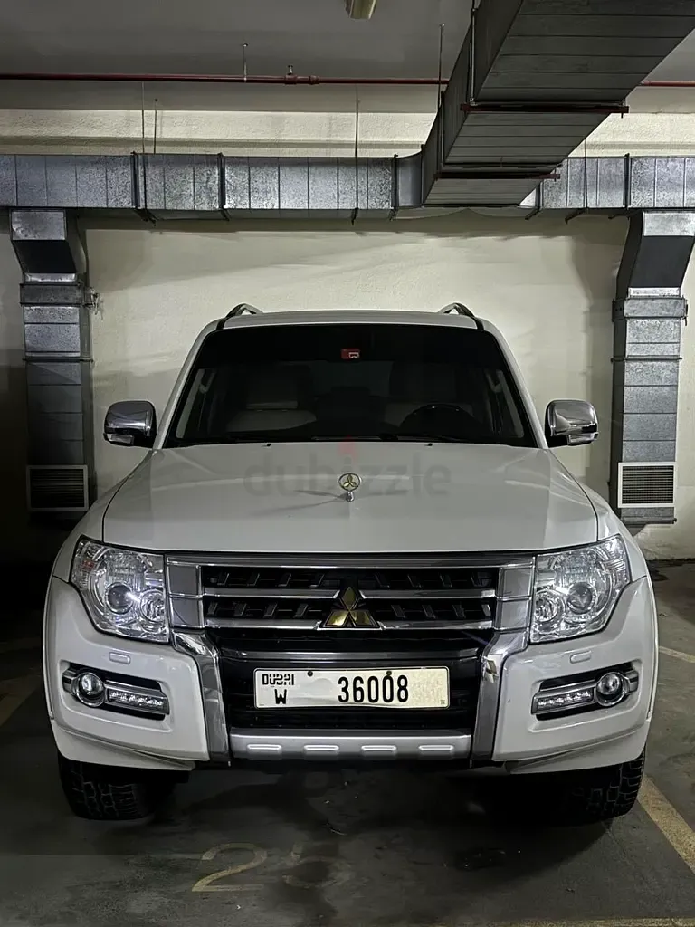 Mitsubishi Pajero - фото 1