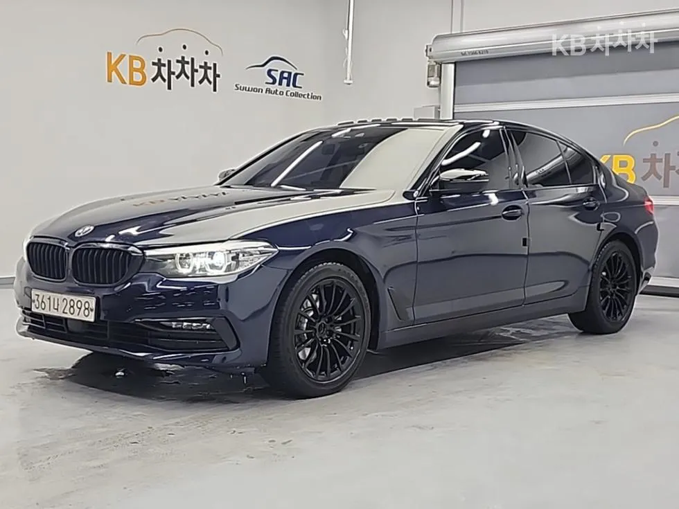 BMW 올뉴5시리즈 (G30) 520i Luxury - фото 1