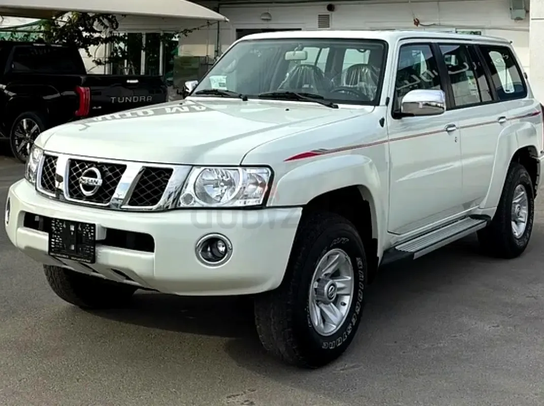 Nissan Patrol - фото 1