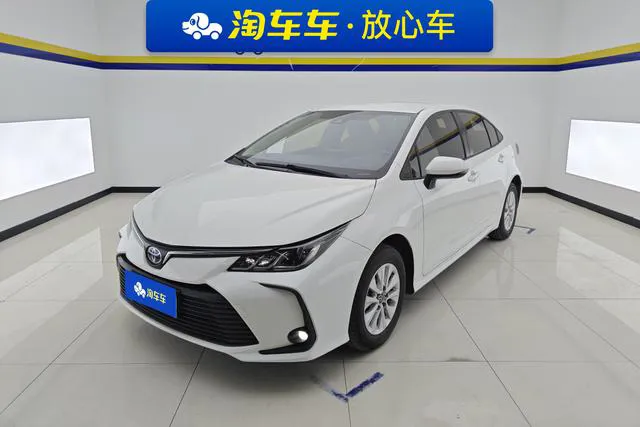 Toyota Corolla - фото 1