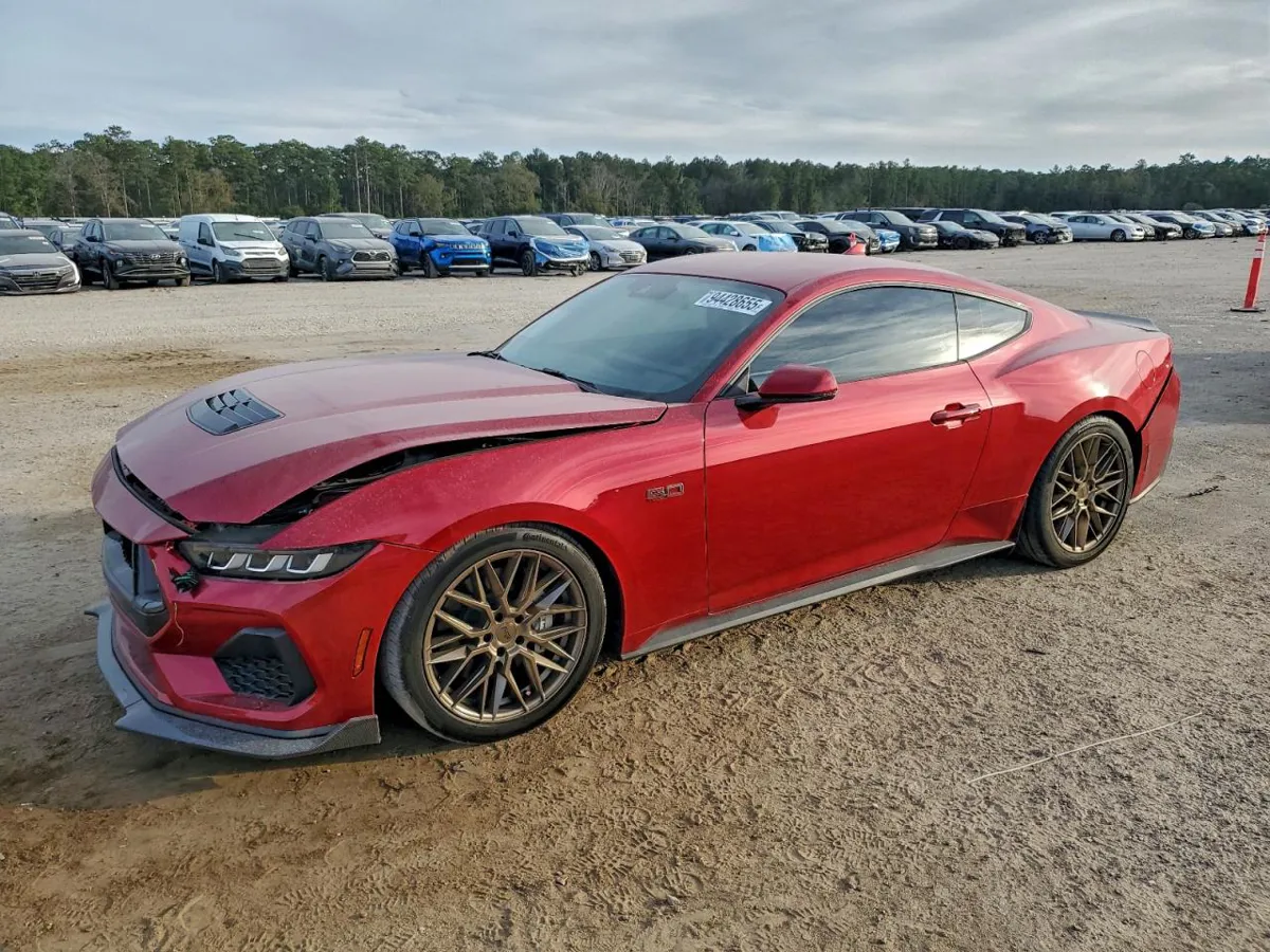 FORD MUSTANG - фото 1