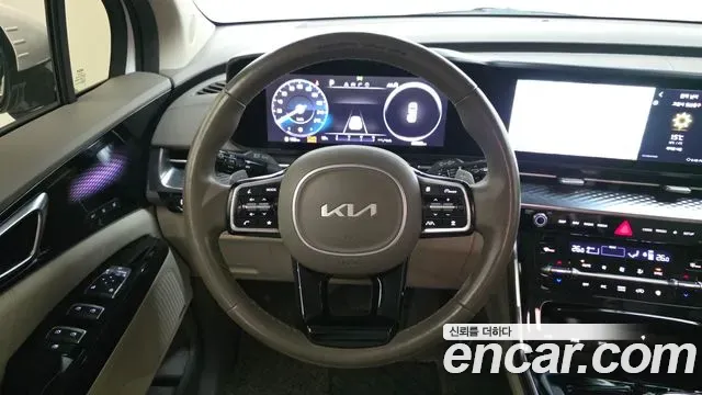 Kia Canival - фото 1