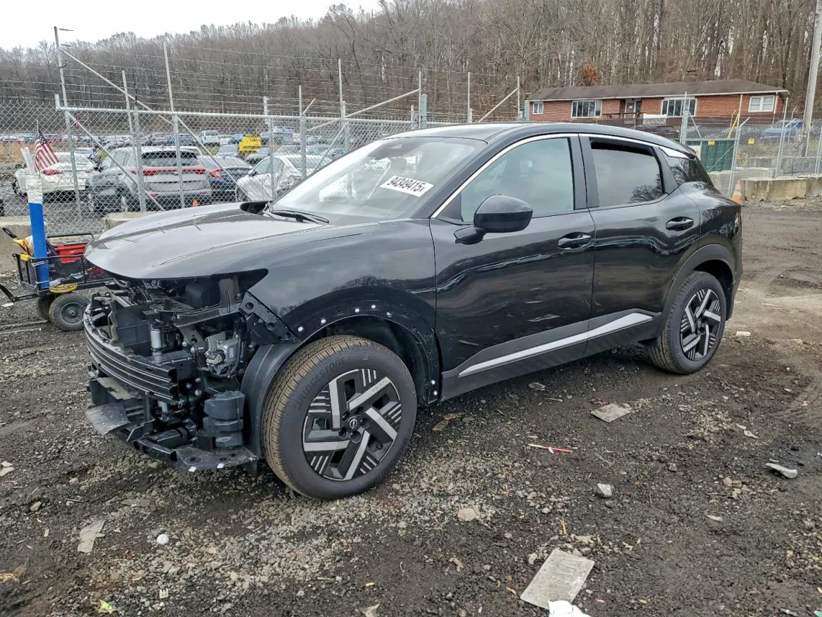 NISSAN KICKS - фото 1