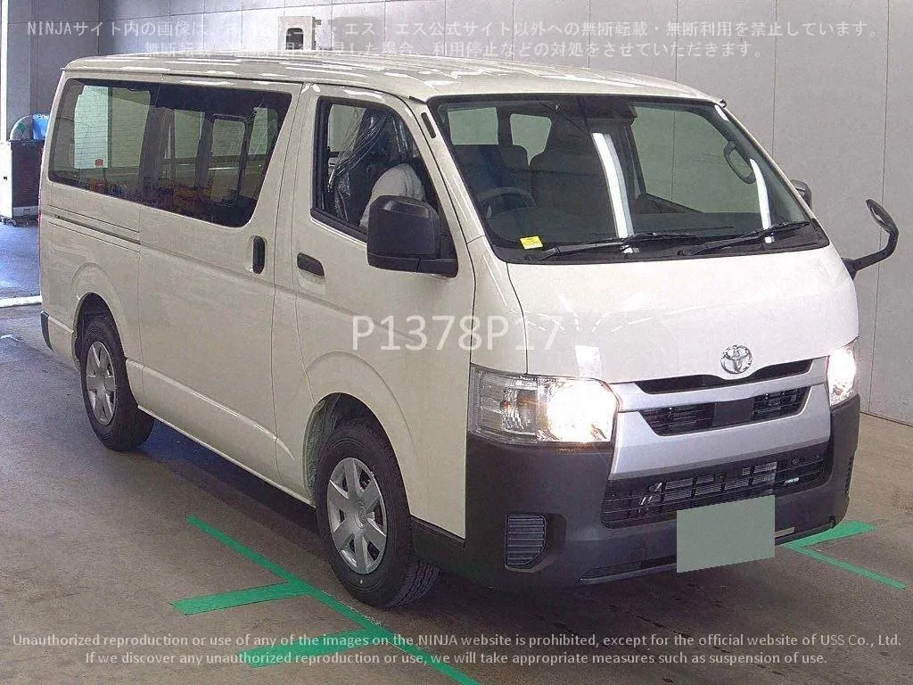 TOYOTA HIACE VAN 5D - фото 1