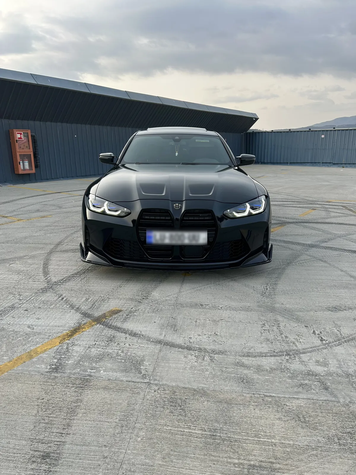 BMW 330 - фото 1