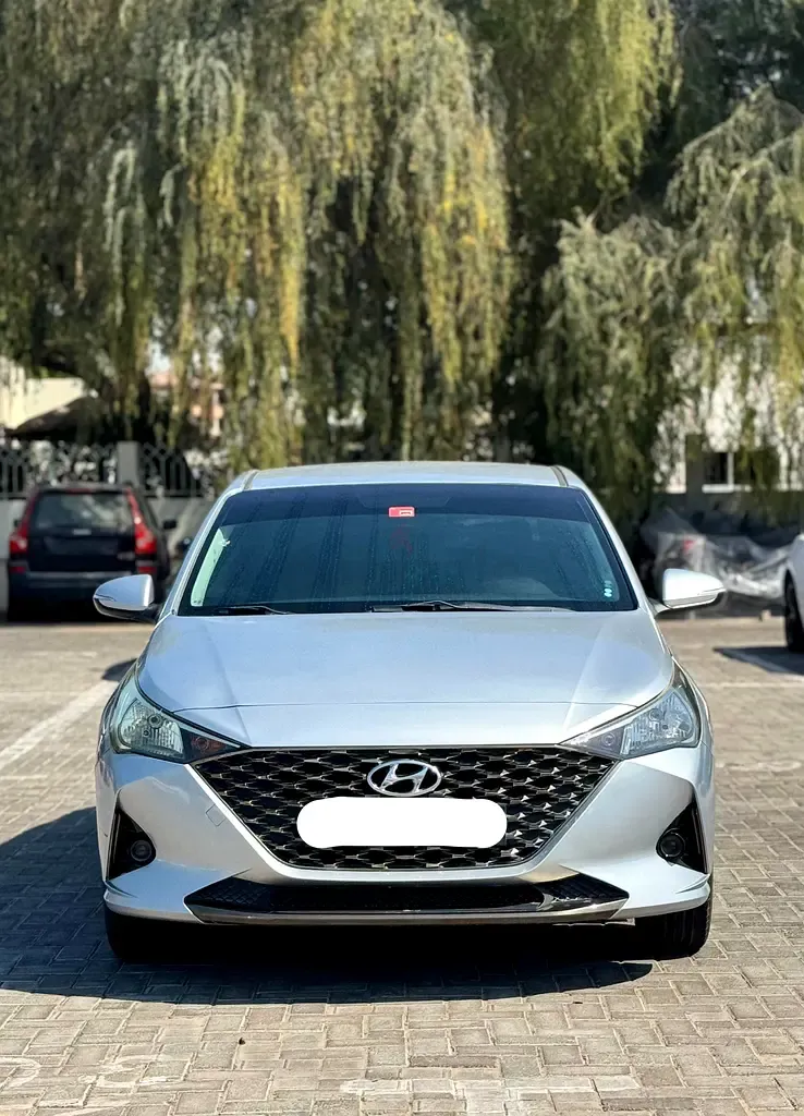 Hyundai Accent - фото 1