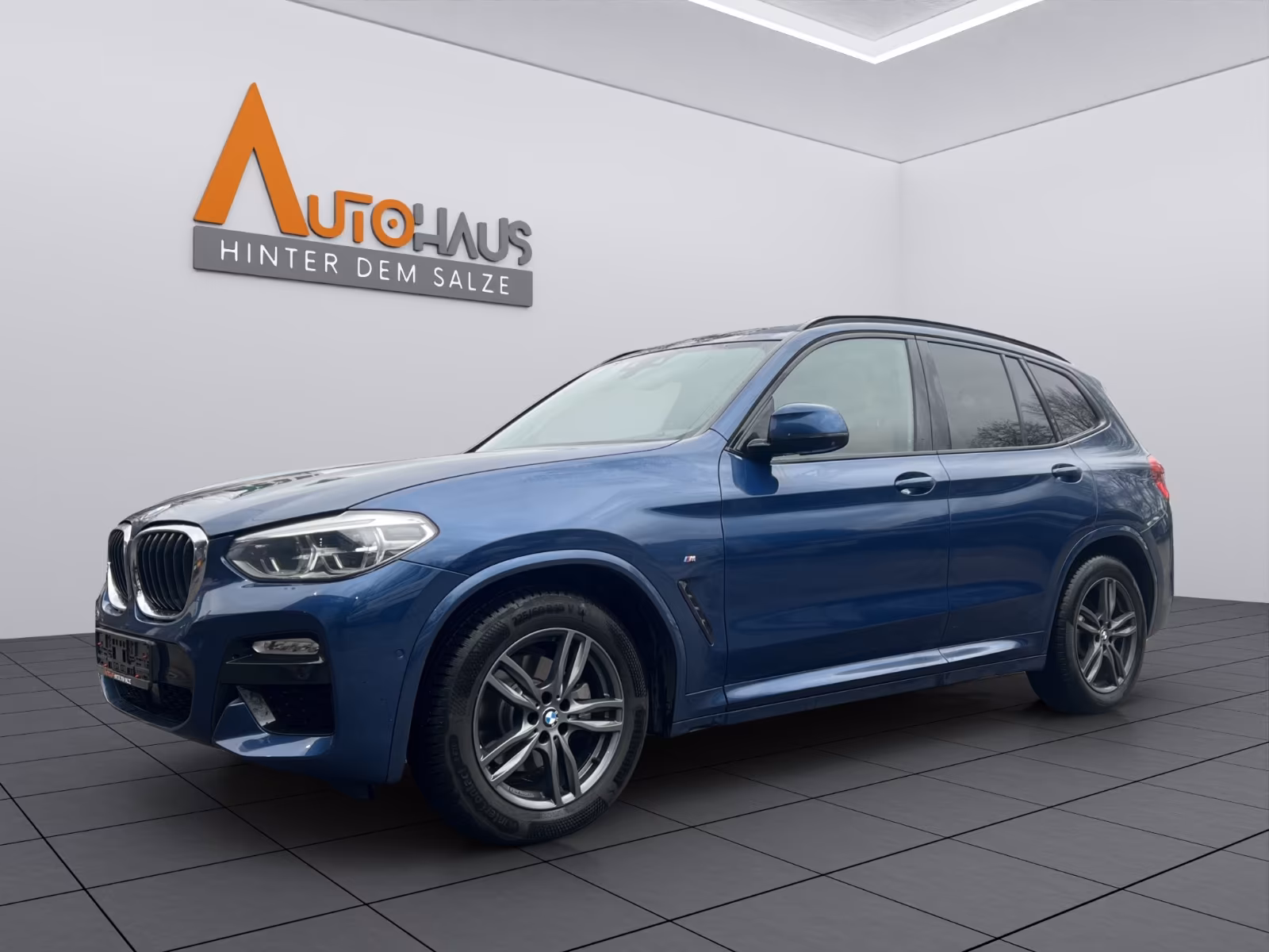 BMW X3 - фото 1