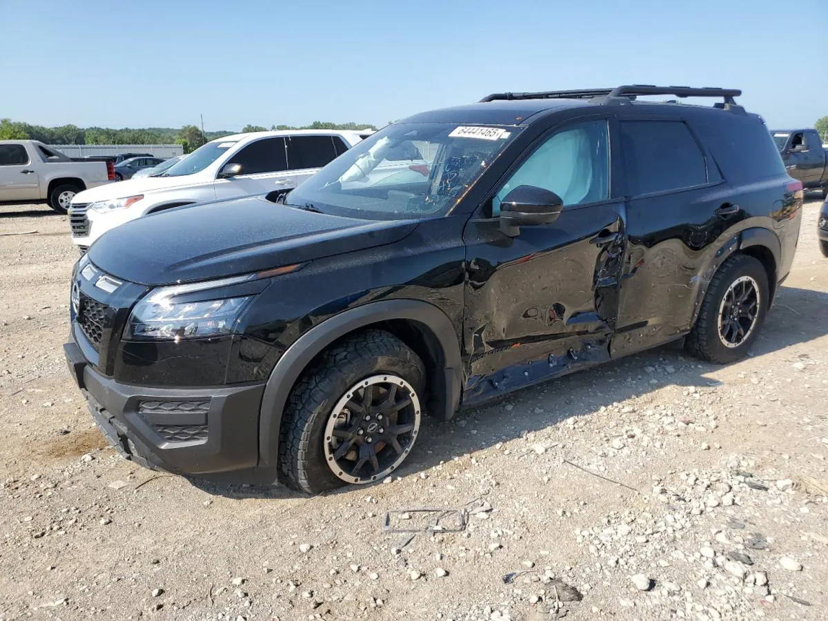 NISSAN PATHFINDER - фото 1