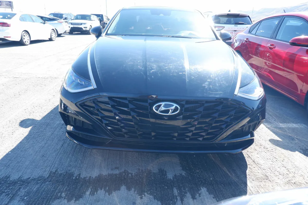 Hyundai Sonata - фото 1