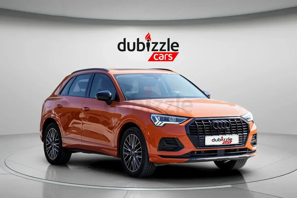 Audi Q3 - фото 1