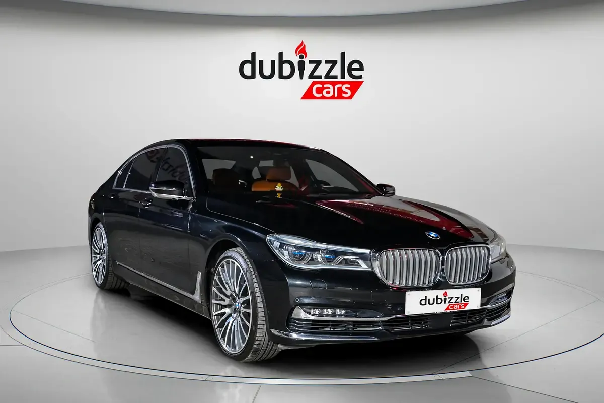 BMW 7-Series - фото 1