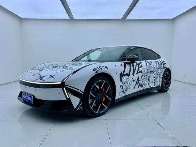 XPeng P7 - фото 1