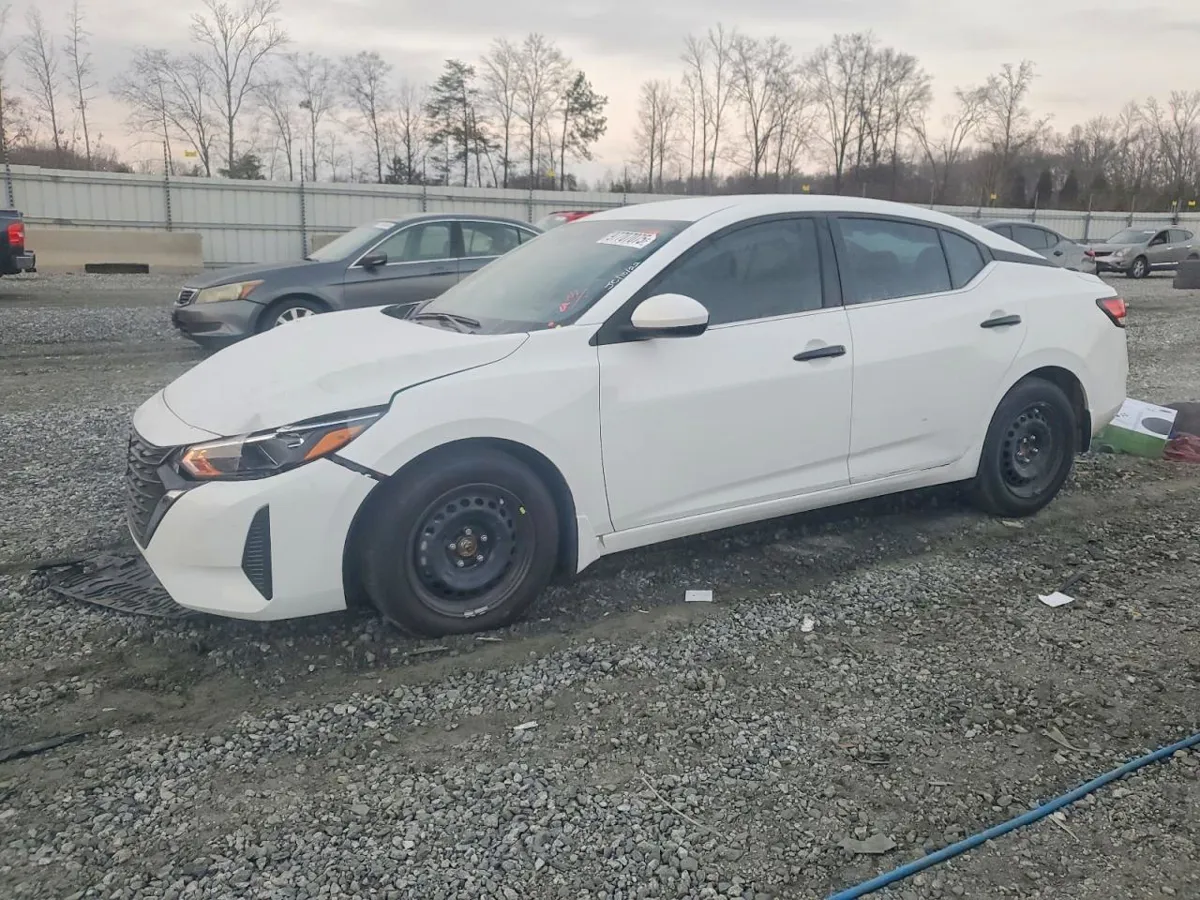 NISSAN SENTRA - фото 1