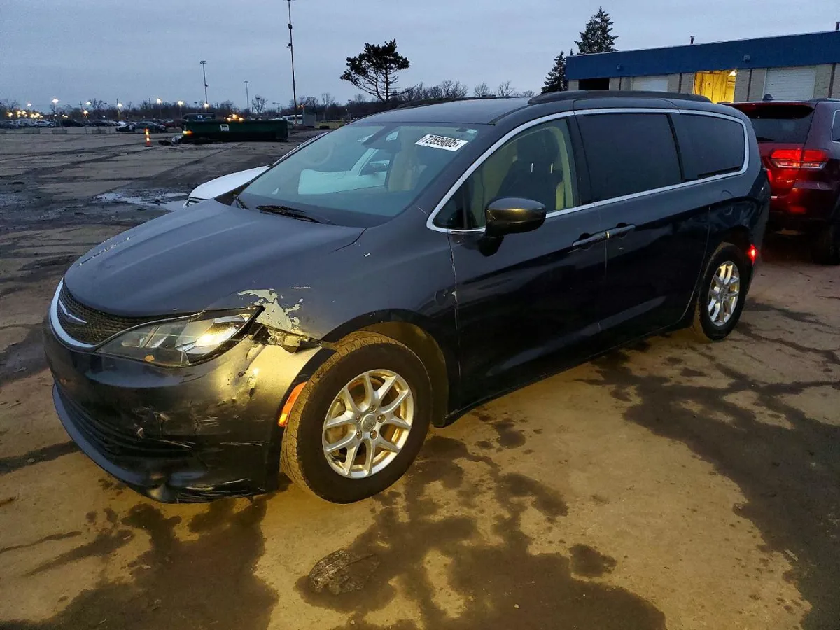 CHRYSLER VOYAGER - фото 1