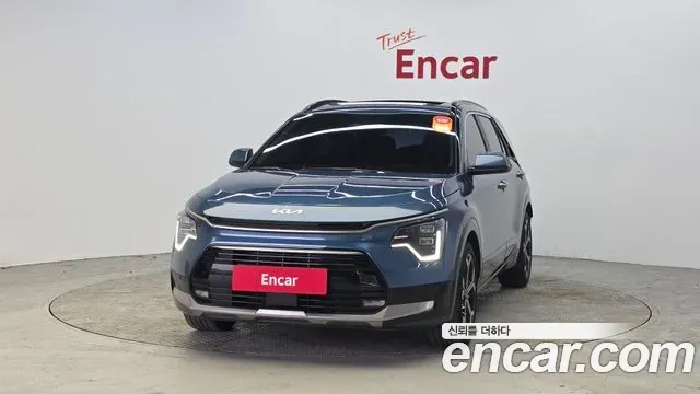 Kia Niro - фото 1