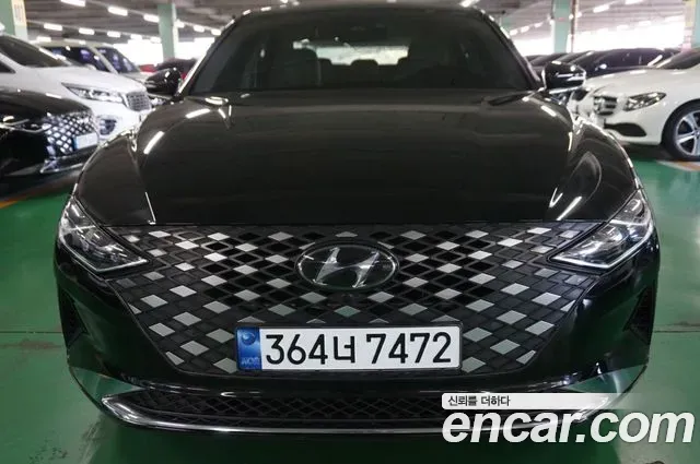 Hyundai Grandeur - фото 1