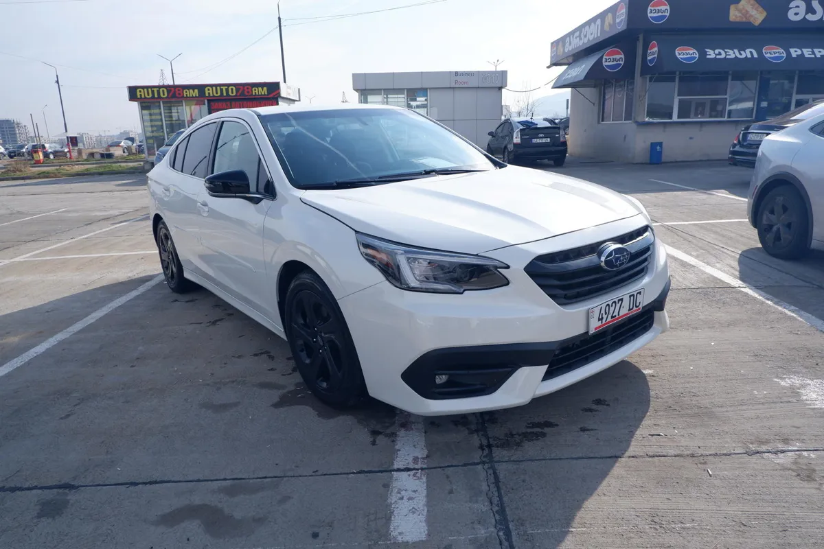 Subaru Legacy - фото 1