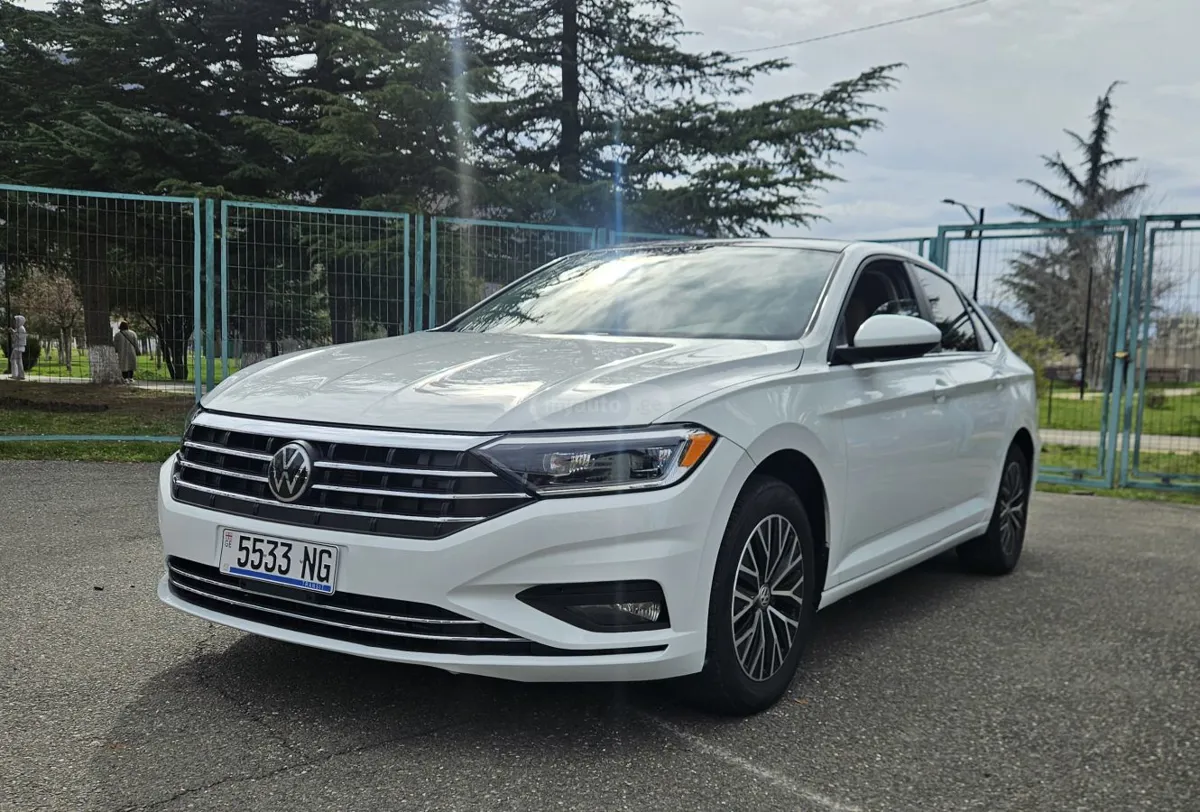 Volkswagen Jetta - фото 1