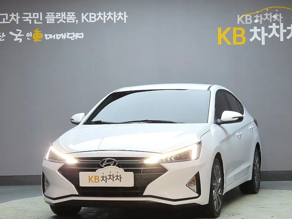 Hyundai 더 뉴 아반떼 AD Smartstream G1.6 스타일 - фото 1