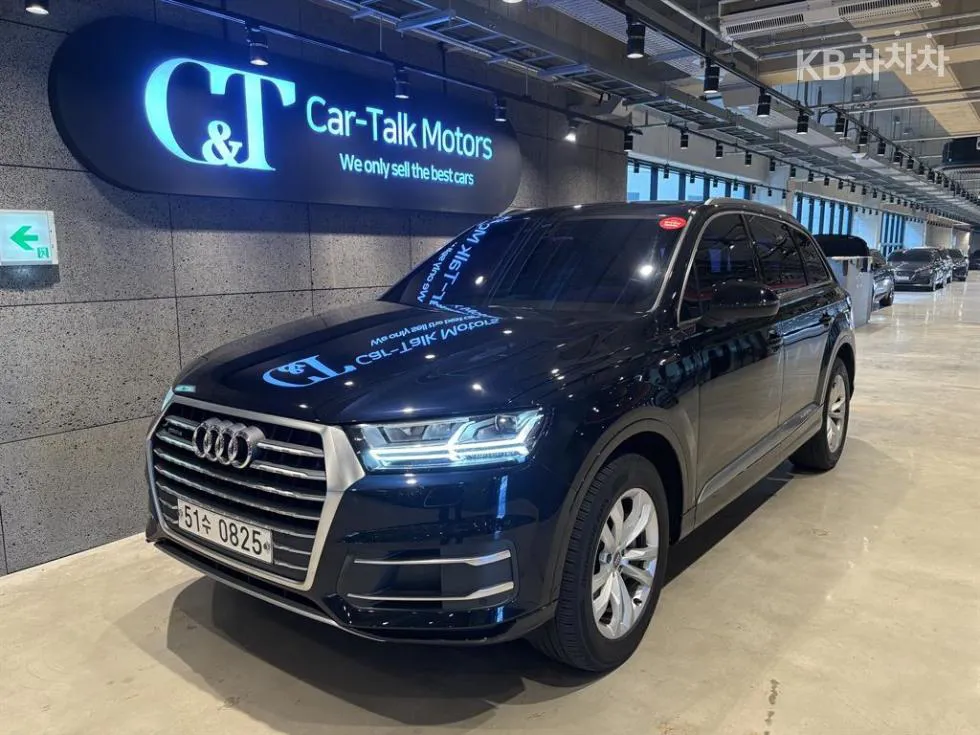 Audi 뉴 Q7 3.0 35 TDI Quattro 컴포트 - фото 1