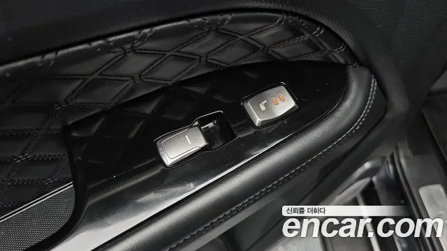 KG_Mobility_Ssangyong Rexton - фото 1