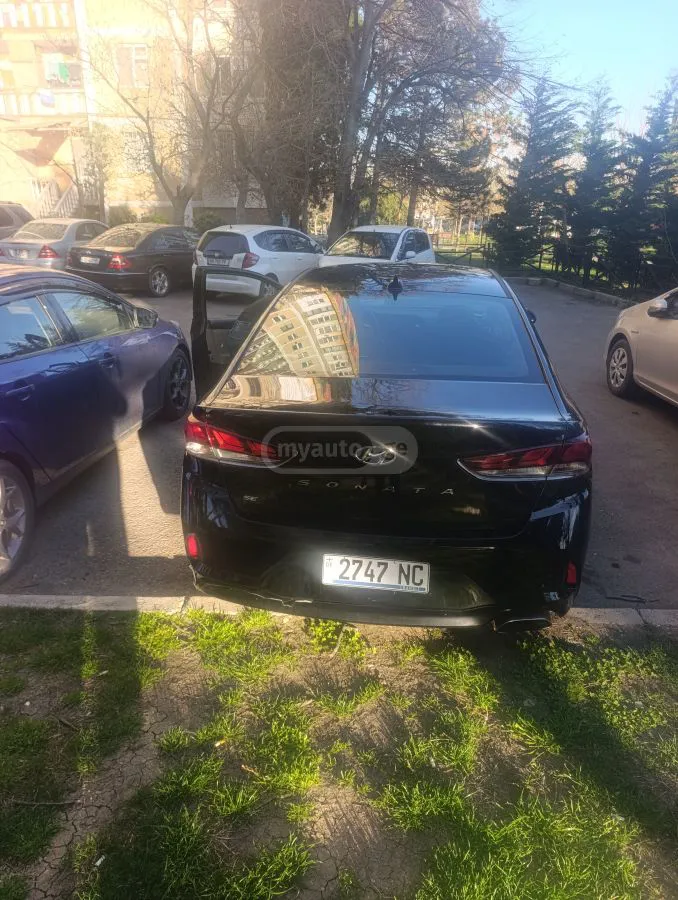 Hyundai Sonata - фото 1