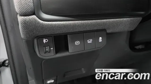 Kia EV3 - фото 1