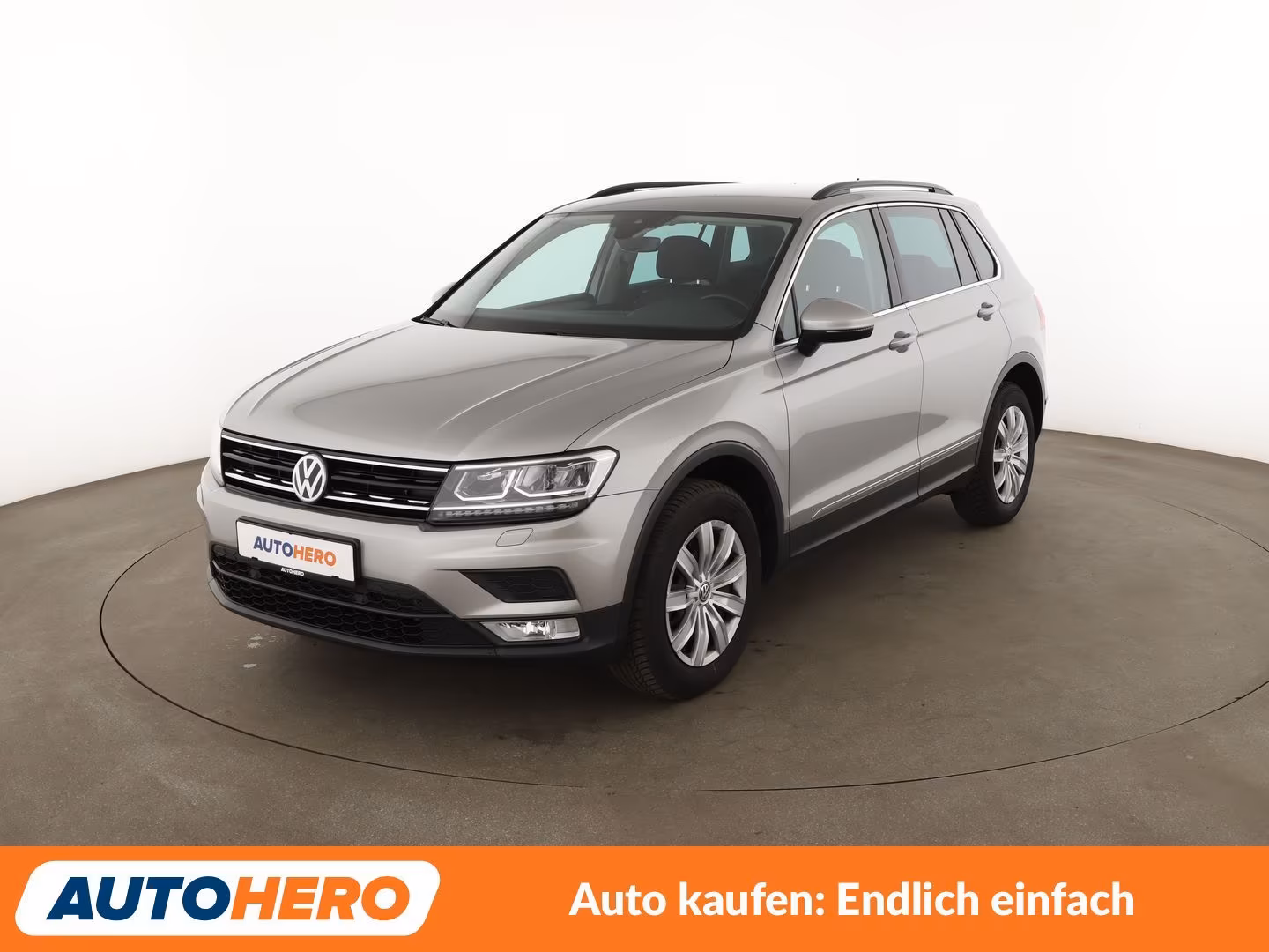 Volkswagen Tiguan - фото 1