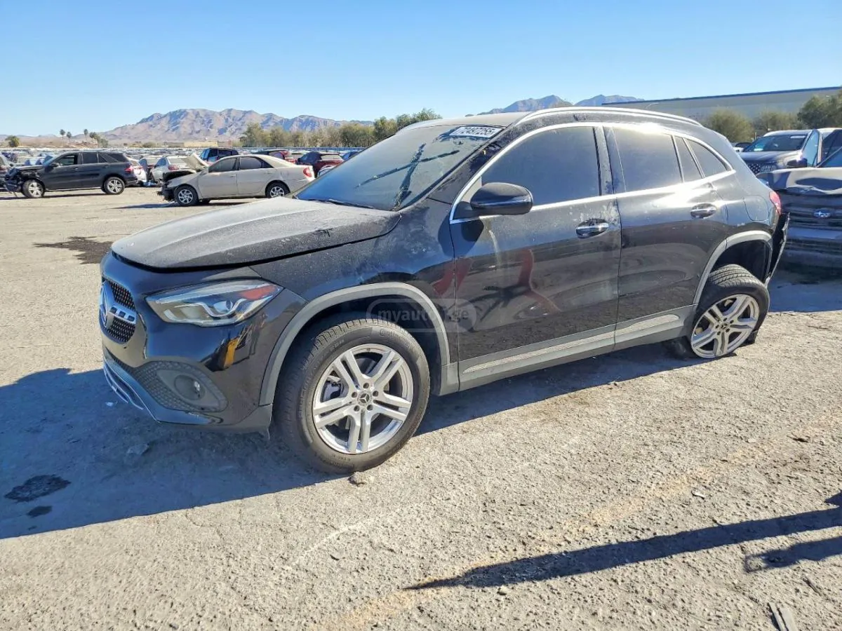 Mercedes-Benz GLA 250 - фото 1