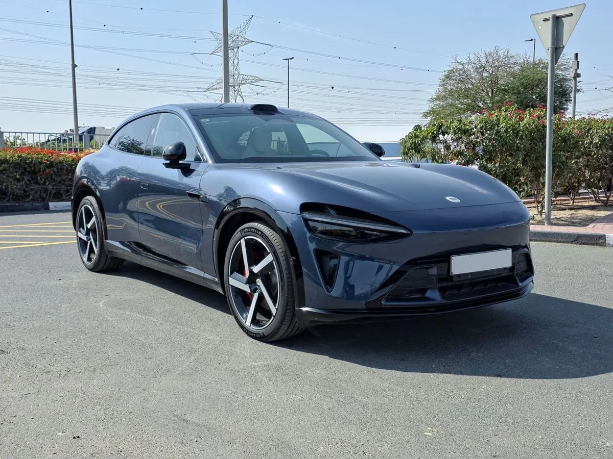 Xiaomi YU7 - фото 1