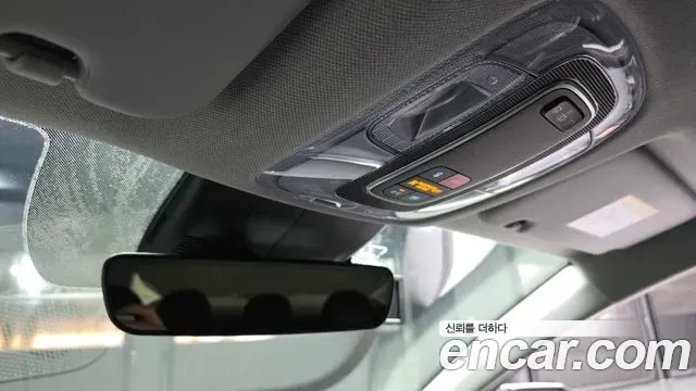 Hyundai AVANTE - фото 1