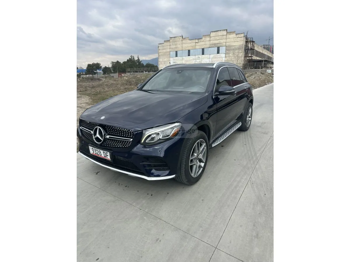 Mercedes-Benz GLC 300 - фото 1