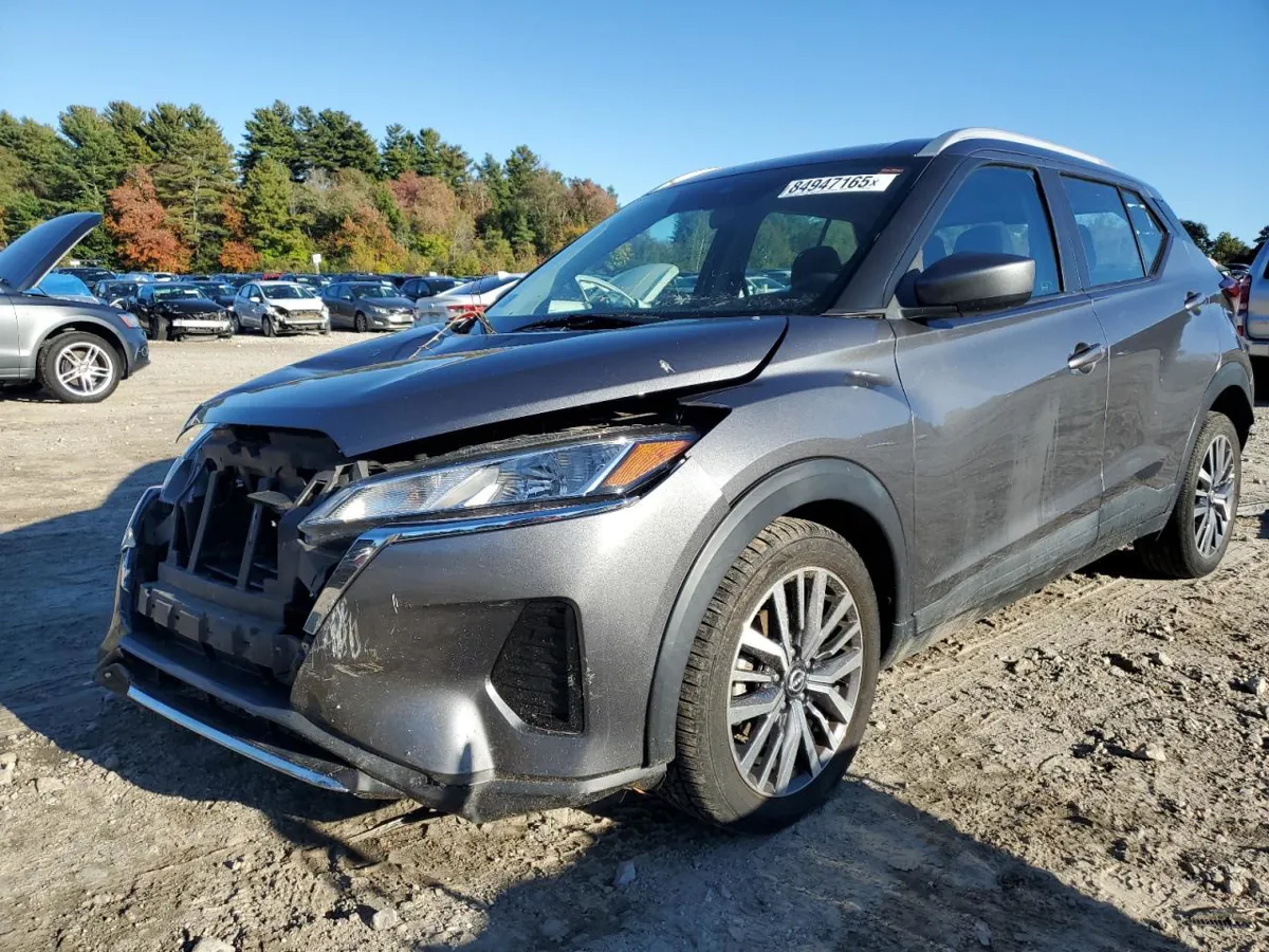 NISSAN KICKS - фото 1