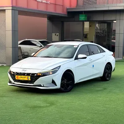 Hyundai Avante - фото 1