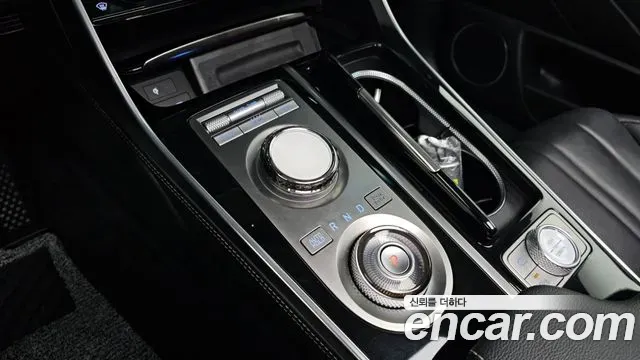 Genesis GV80 - фото 1