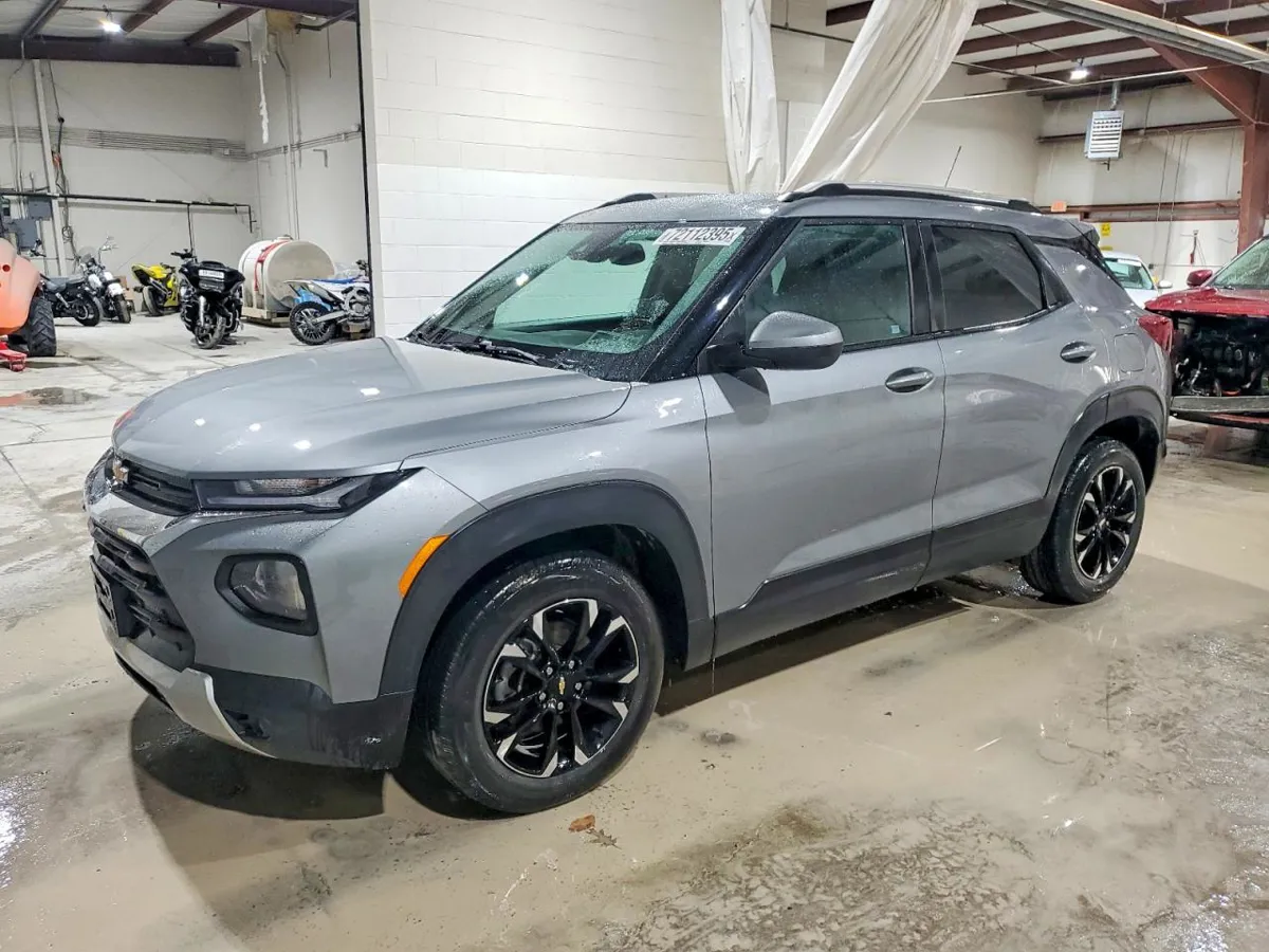 CHEVROLET TRAILBLAZER - фото 1