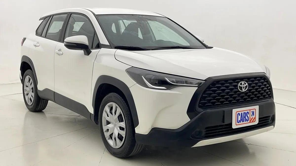 Toyota Corolla Cross - фото 1