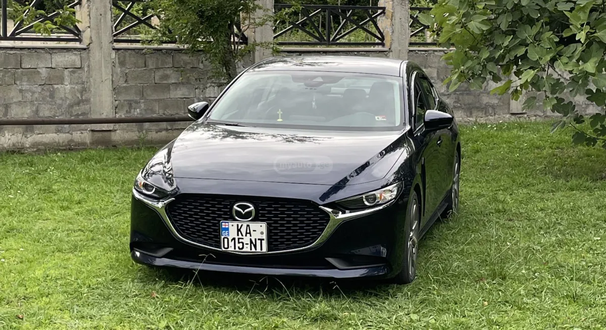 Mazda Mazda 3 - фото 1