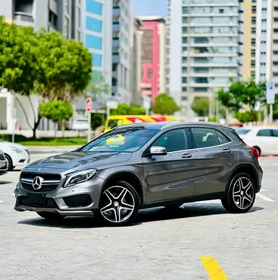 Mercedes-Benz GLA - фото 1