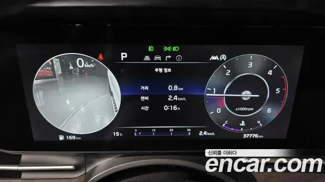 Kia Canival - фото 1