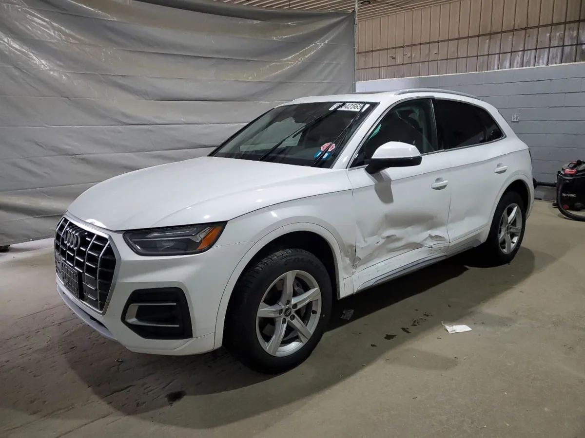 AUDI Q5 - фото 1